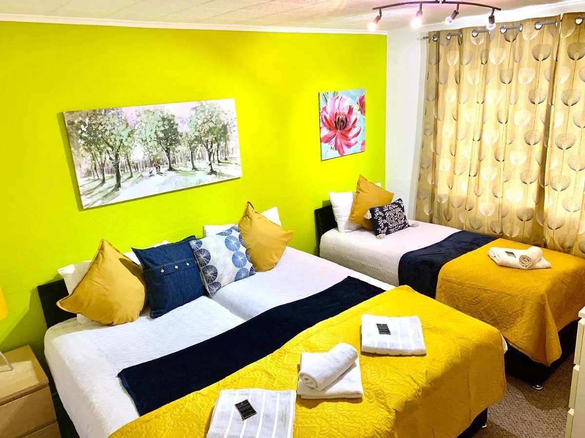 London Excel 2 Bedrooms, Reception, Spacious Apartment 0*,  United Kingdom