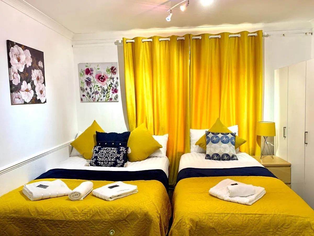 London Excel 2 Bedrooms, Reception, Spacious Apartment